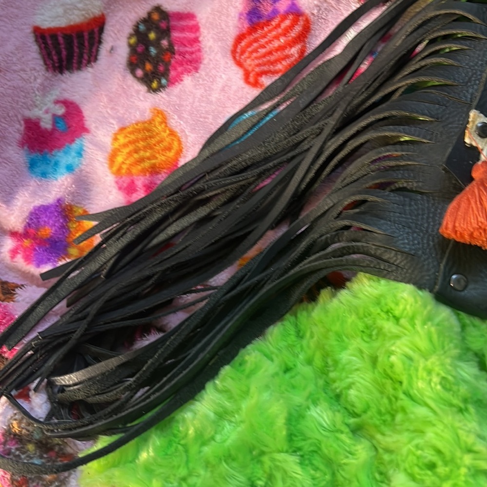 Leather fringe purse - Picture 7 of 9
